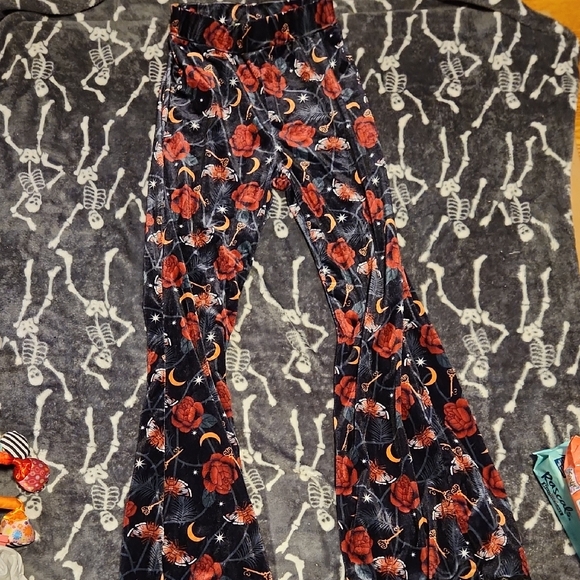 💀Amazon Women's Floral and Celestial Boot Cut Pants - Black and Red - Picture 1 of 1